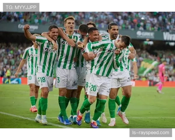 瓦伦西亚1-1战平皇家贝蒂斯,双方门将均贡献神扑